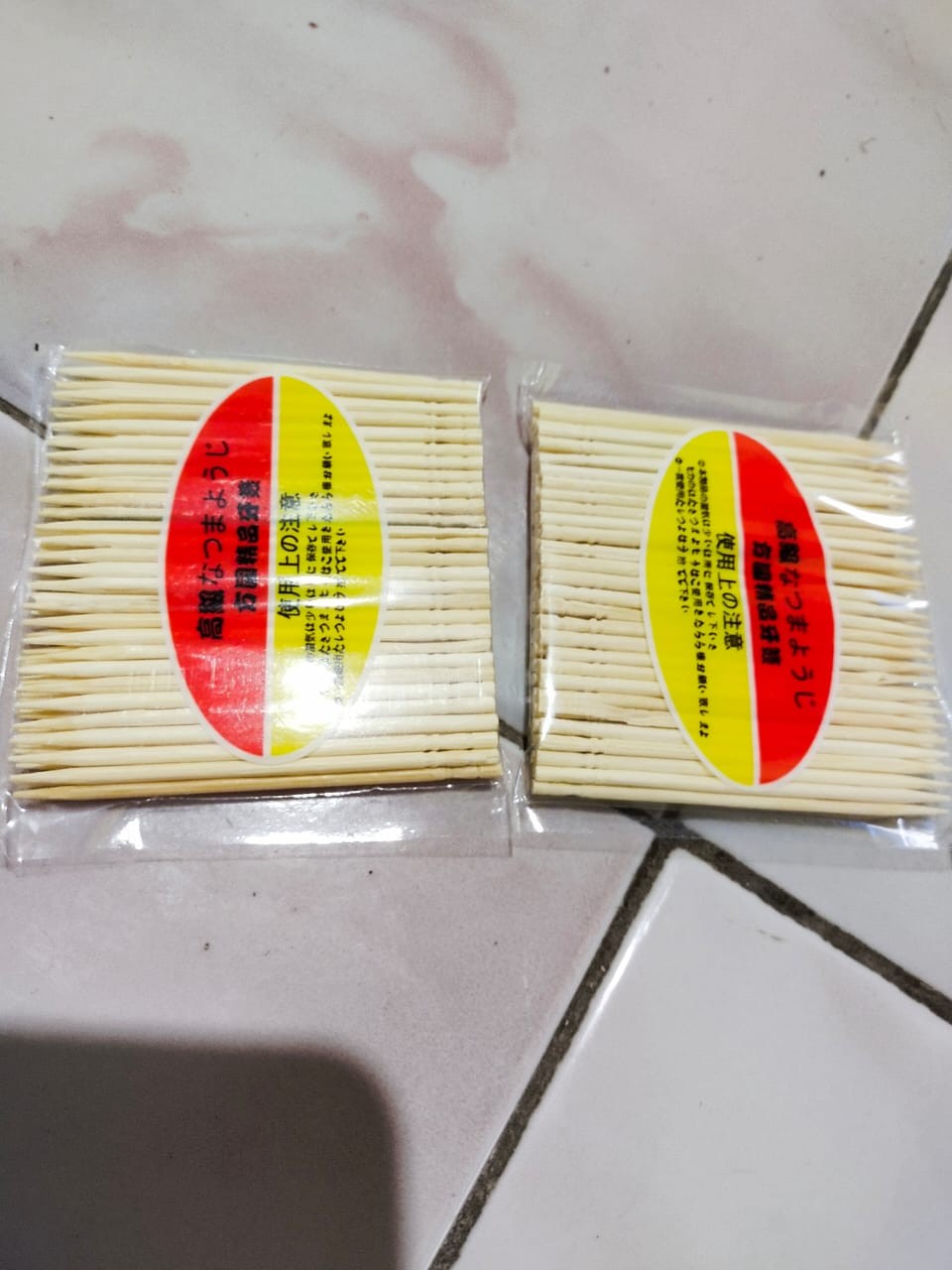 Tusuk Gigi Bambu 1 Sisi Tumpul Per Pak Kecil Isi +-78-80pcs