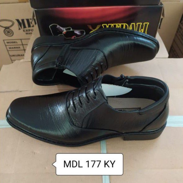 Sepatu kulit pria PDH polri TNI security guard PNS sepatu Kerja formal Tampil lebih keren