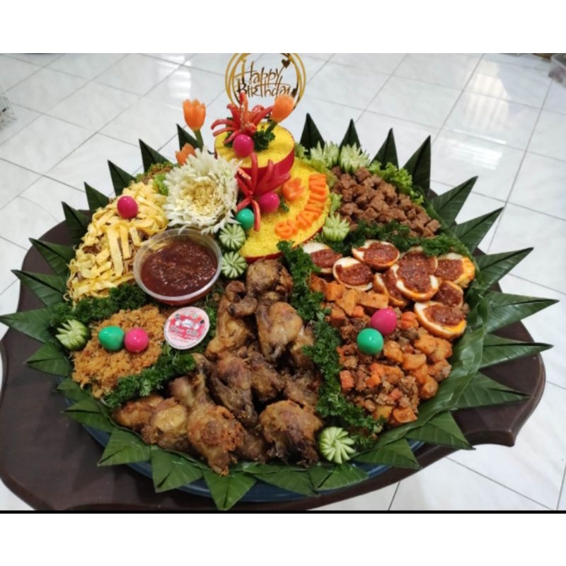 

Tumpeng tampah nasi kuning/ nasi uduk