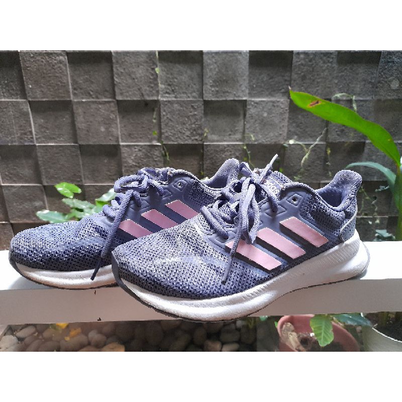 preloved sepatu anak adidas