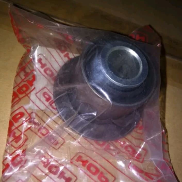 bos per atau bushing per Toyota Dyna 110 130 dan Hino Dutro 110 130