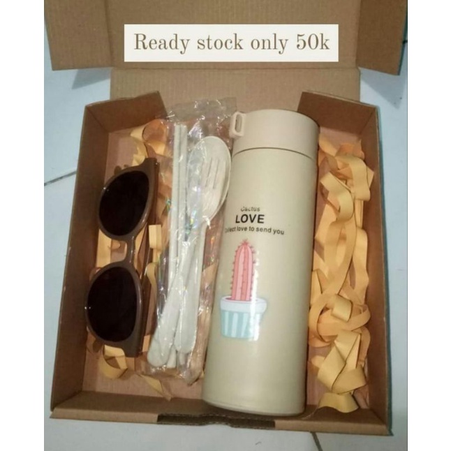 

GIFTBOX / HAMPERS / KADO KACAMATA