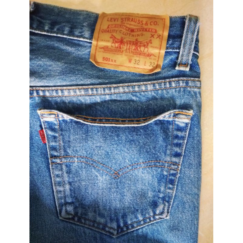 levis 501 bekas