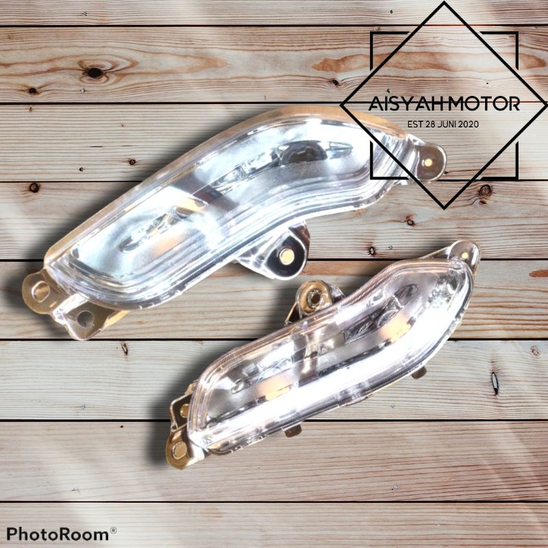 Reflektor Lampu Sen Depan Honda Scoopy FI 2015