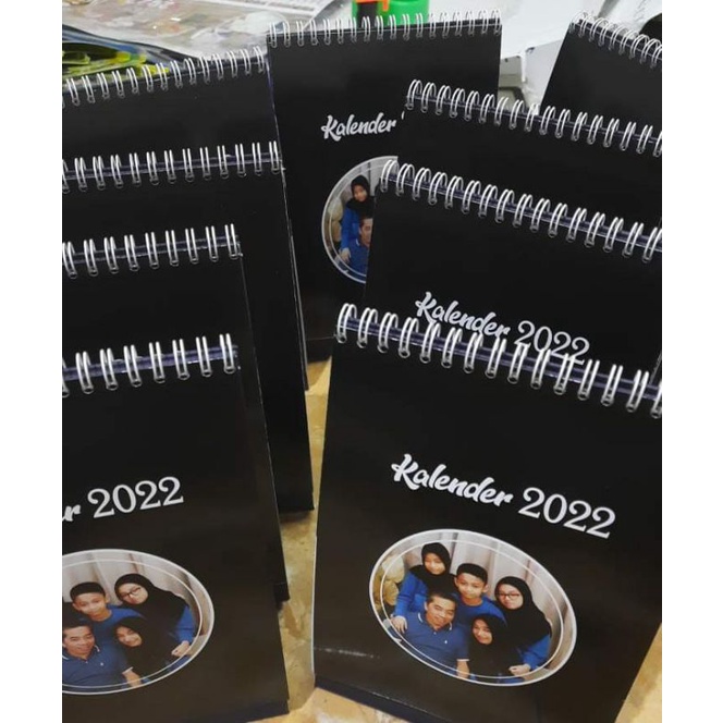 

KALENDER COSTUM KALENDER 2022 KALENDER DUDUK KALENDER MEJA