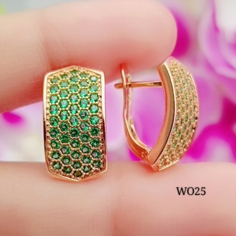 xuping anting permata hijau lapisan emas terlaris star+