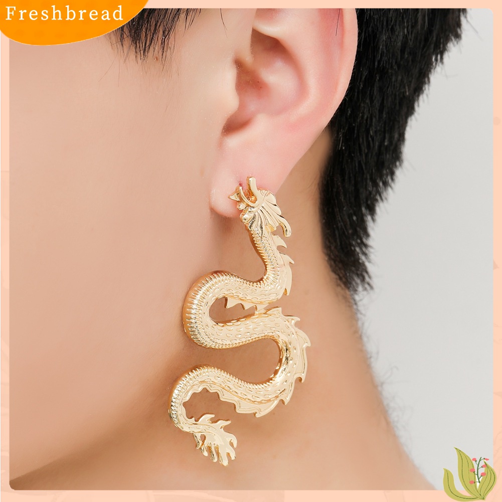 [TERLARIS]Stylish Women Curved Dragon Shape Alloy Ear Studs Earrings Party Jewelry Gift