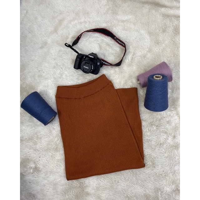 ROK SPAN RAJUT PREMIUM TEBAL KNIT KNITTED RAJUTAN SPAN ROK CARDIGAN ROK PANJANG WANITA /Rok span panjang/rok span rajut premium/rok span knitted/rok/rok wanita panjang/rok span hitam/rok plisket/rok plisket premium/rajut/cardigan/knit/knitted-CORAL