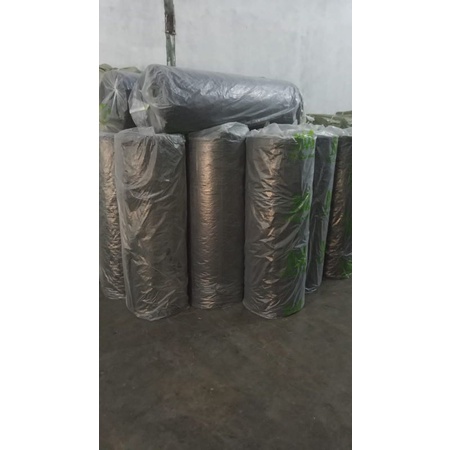 

BUBBLE WRAP HITAM TEBAL 125 CM × 50M 3.3KG KUALITAS TERBAIK