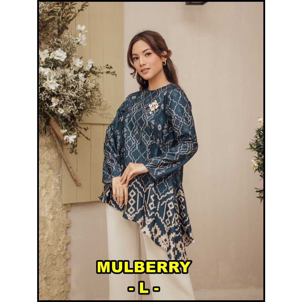 kiana blouse wearing klamby mulberry size L