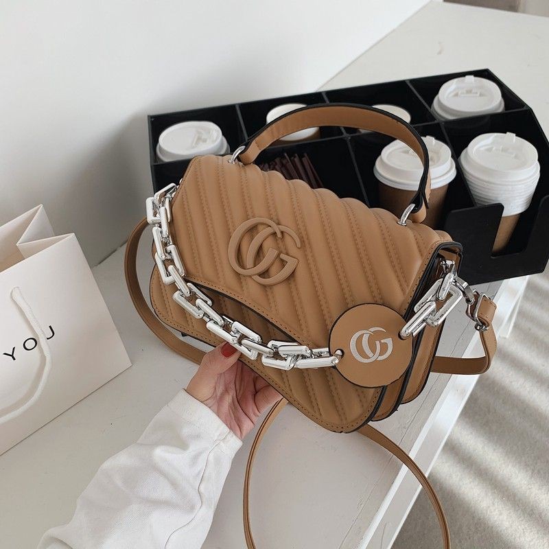 Slingbag CG tas wanita tas fashion tas selempang tali rantai tas pesta tas import kode P211 Pu tebal