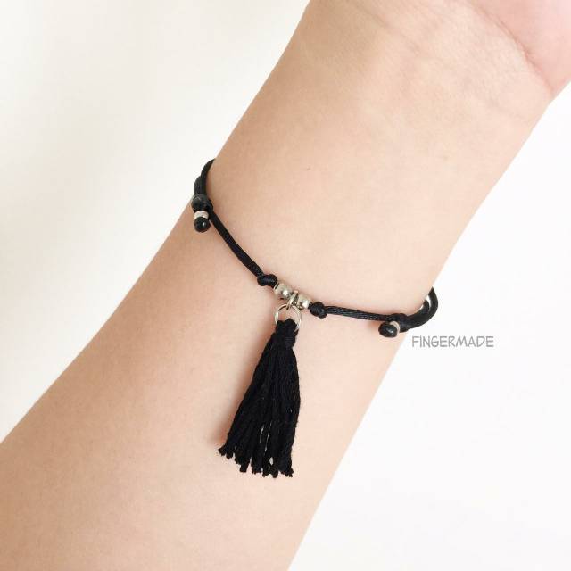 FINGERMADE GELANG TASSEL