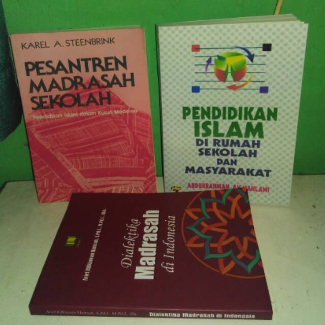 Paket 3 Buku Pendidikan Islam di Rumah Sekolah dan Masyarakat, Pesantren Madrasah Sekolah, dll.