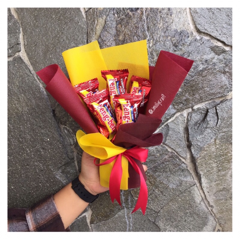 

BUCKET SHAREIT 15 MURAH JOGJA KADO WISUDA KADO HARI GURU HADIAH HARI GURU
