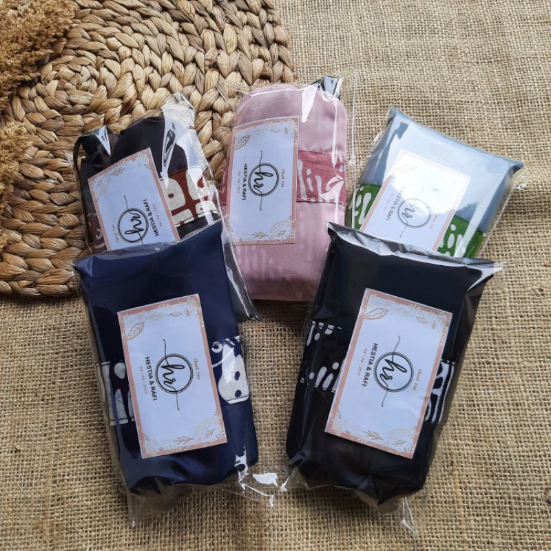 Souvenir Pernikahan Unik dan Elegan Bermanfaat Murah Lucu Islami Sajadah Dewasa Arafah Waterproof An