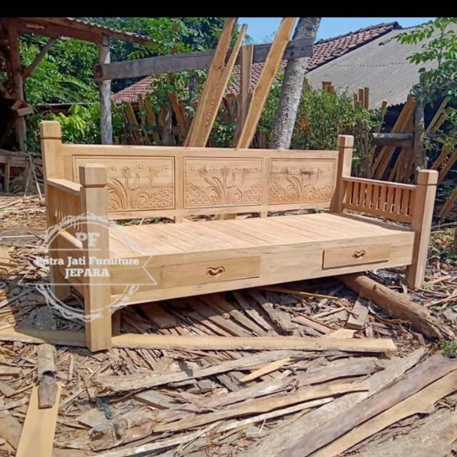 Bangku kursi panjang jati - bale bale klasik ukir Jepara