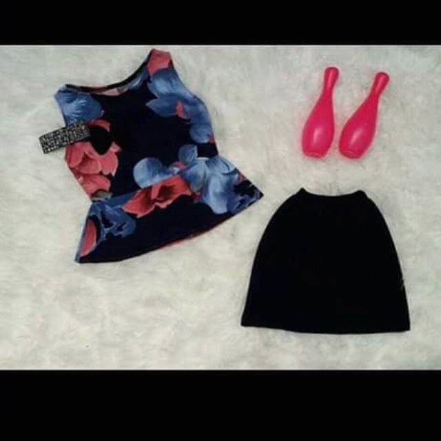 Set peplum