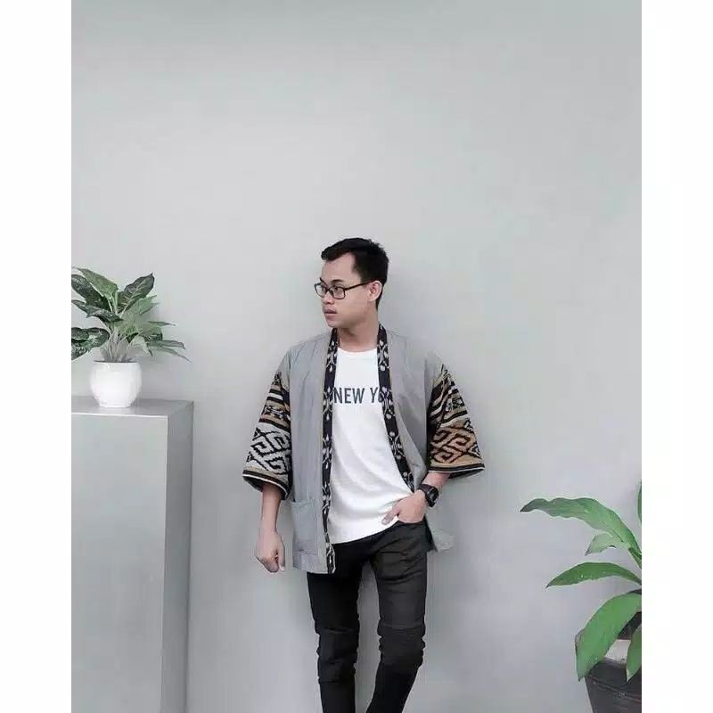 outer kimono tenun-batik pria tenun /sedia size jumbo Ld 135