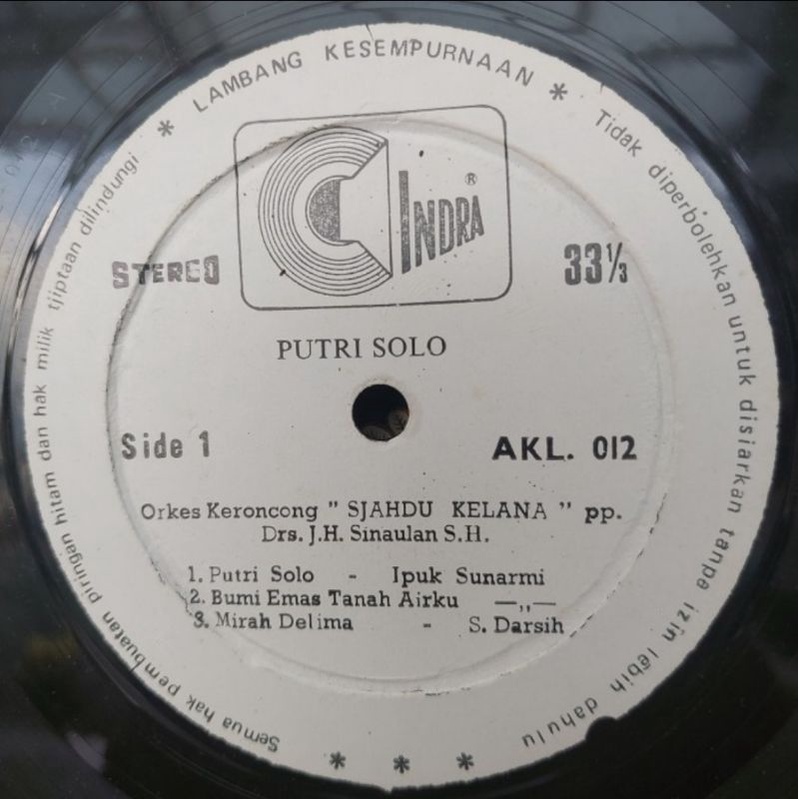 Kaset Vinyl Piringan Hitam 12 inch Keroncong Putri Solo