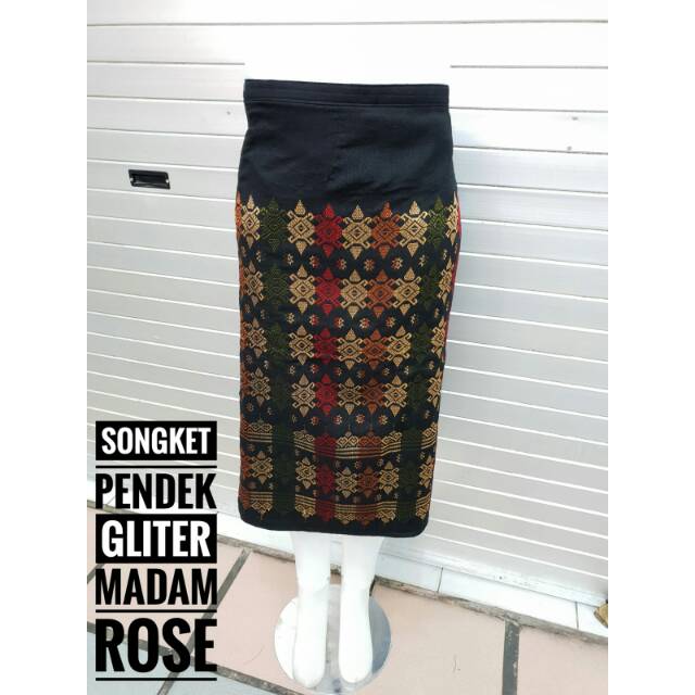 ROK LILIT MADAM ROSE