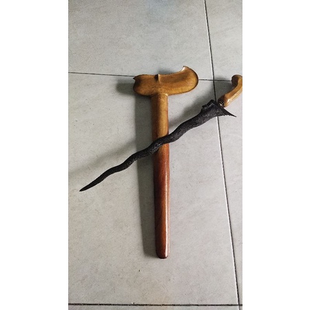Keris antik sepuh dhapur naga siluman atau naga kikik luk 9 pamor singkir