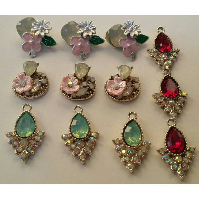 

Charm besi-11