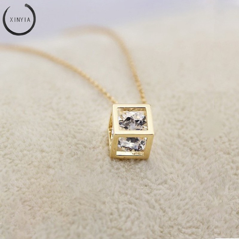 Kalung Alloy Anti Karat Crystal Rantai dengan Liontin Batu Zircon Bentuk Kotak untuk Wanita