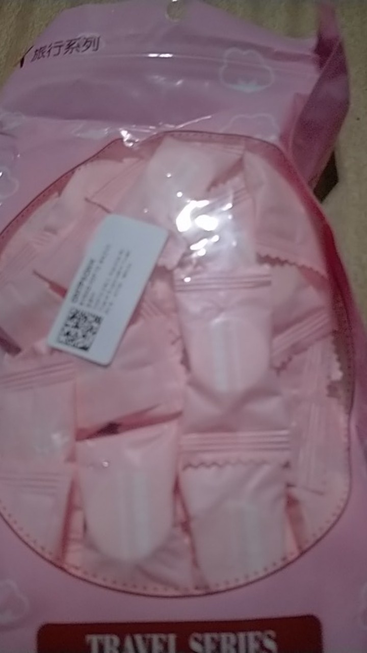 Handuk Mini Travel Bentuk Kapsul/pil Isi 50pcs