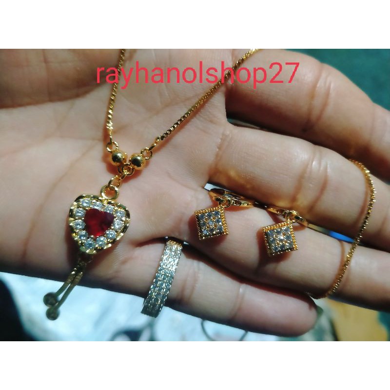 PERHIASAN WANITA TITANIUM SET ANTING CINCIN KALUNG LIONTIN GIOK MERAH FULL PERMATA CRISTAL PUTIH 22K