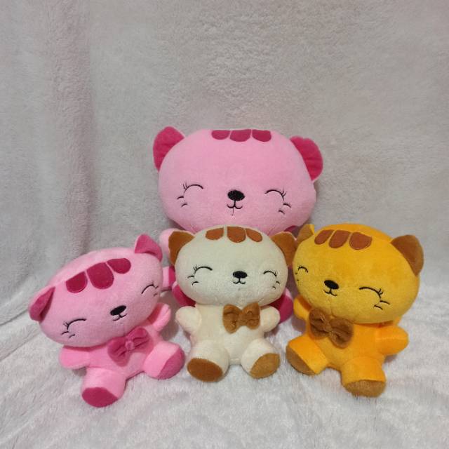 Boneka kucing XL BERANAK 3 berat 1kg