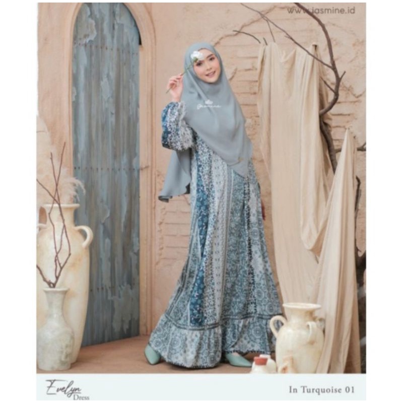 EVELYN DRESS BY JASMINE LIDIA HADIWINOTO (pattern Exclusive  Signature)