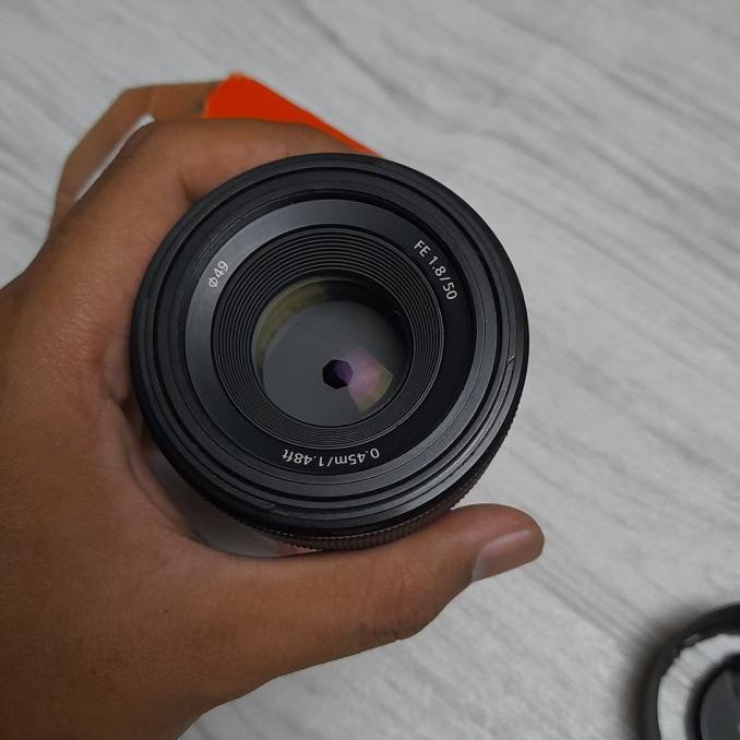 lensa sony fe 50mm f1.8 second
