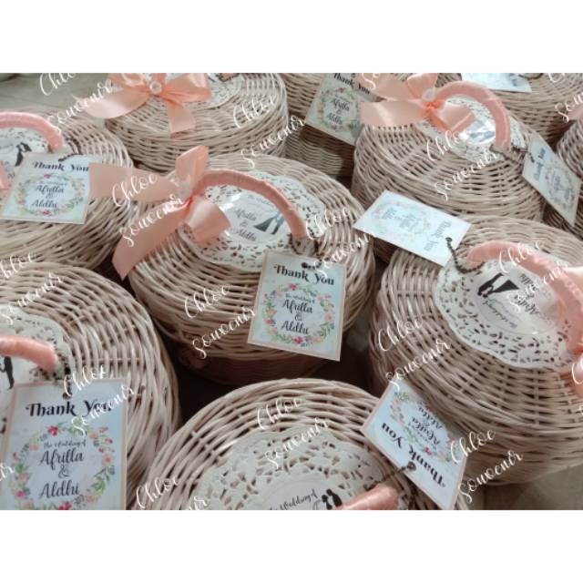 Souvenir hampers teko rotan