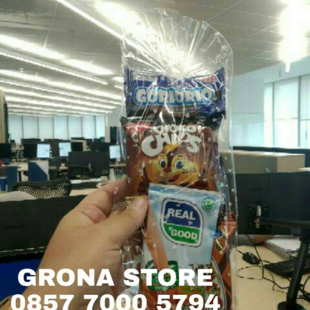 

PAKET SNACK ULANG TAHUN/GOODIE BAG/SOUVENIR ULANG TAHUN/BINGKISAN SNACK TERMURAH 5.000...