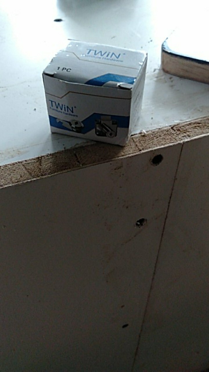 Kunci Loker Lemari /laci 138-22.. Camlock Besi Chrome..free Skrup & Tahanan Kunci.. Kwalitas Terbaik