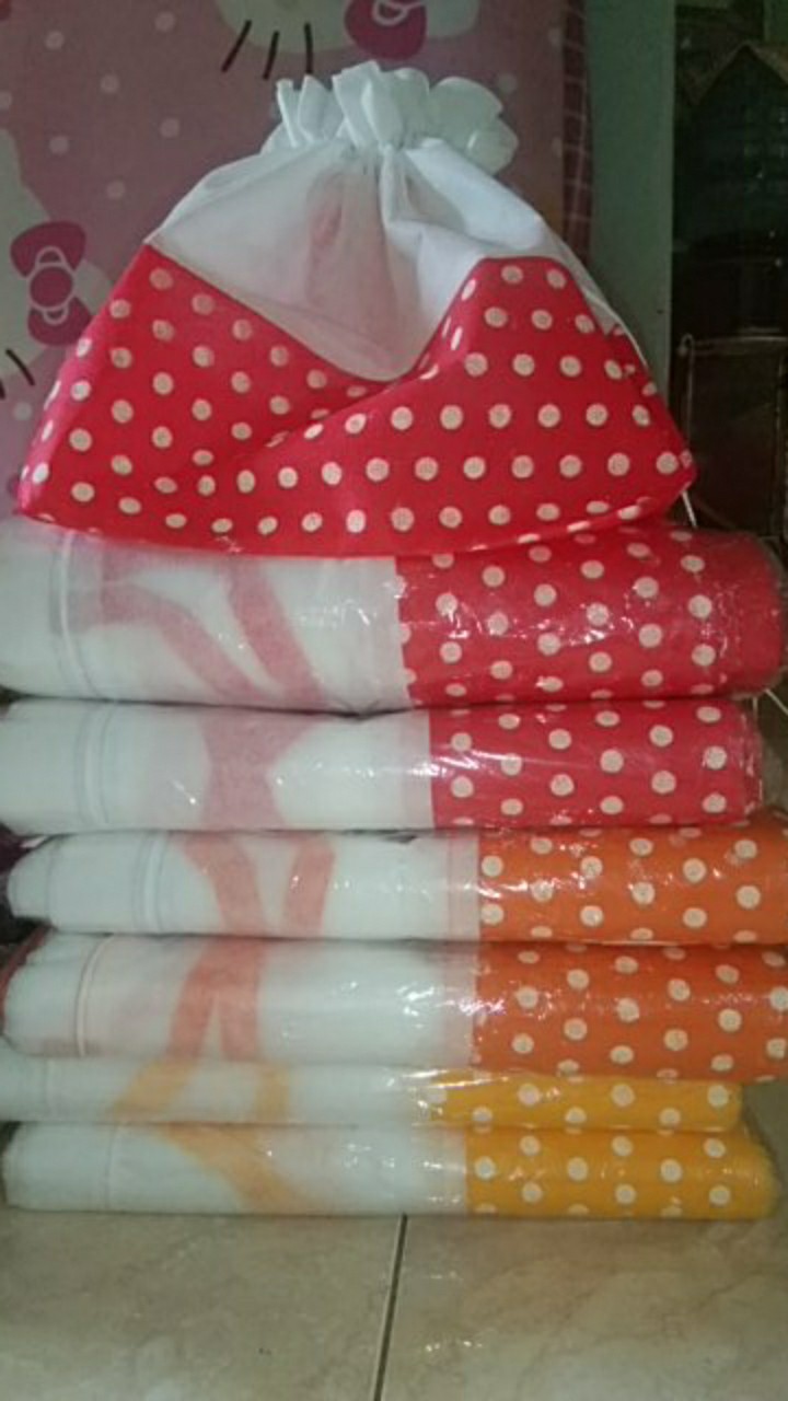 Tas Hajatan / Tas Serut Polkadot Tebal