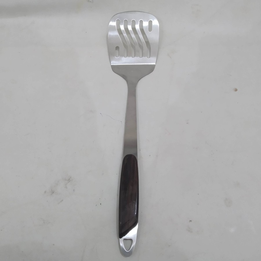 Sendok Goreng Sutil Sodet Spatula berlubang Stainless good quality