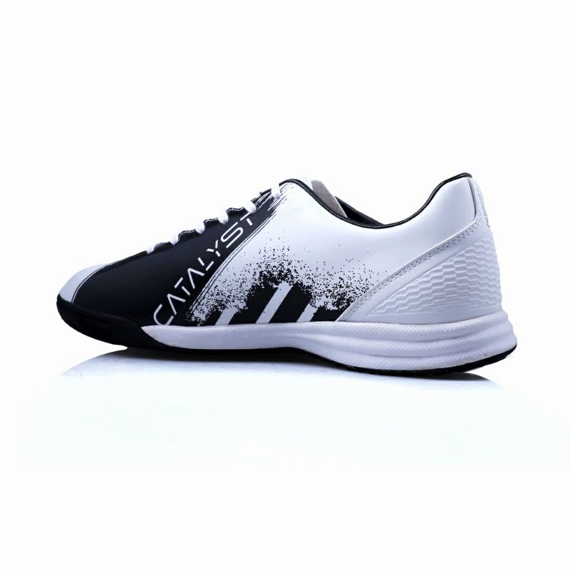 Ortuseight Sepatu Futsal Catalyst Revenge IN - Putih