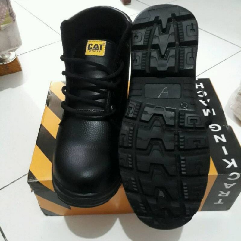 sepatu safery pria ujung besi/satapu septy boots pria/ sepatu kerja lapangan