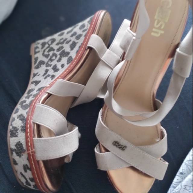 SEPATU GOSH Preloved Pl Goshshoes size 40