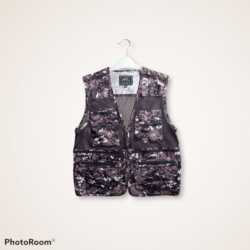 camo vests