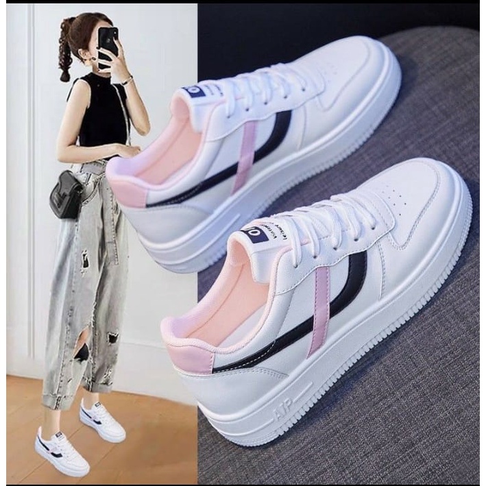 Sepatu Sneaker Wanita Korean Style Terbaru 