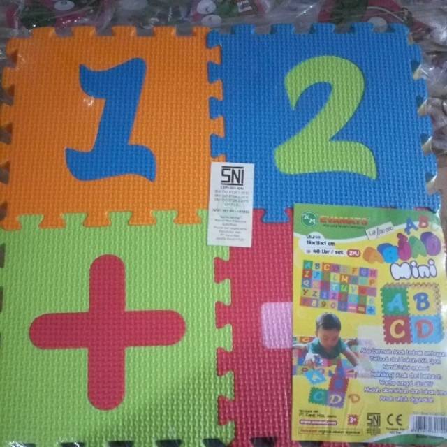 Karpet Evamats abjad angka 15x15x1cm