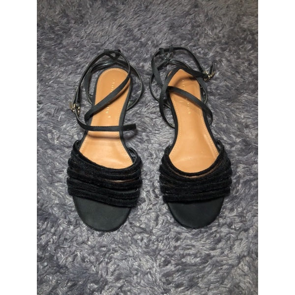 prelove charles & keith sendal