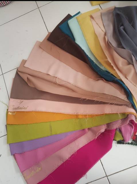 wollycrepe polos lebar 1.5m