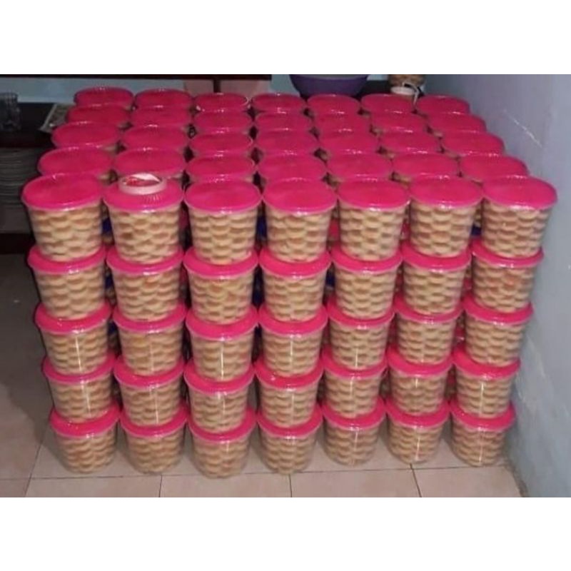 

Kue Kacang toples