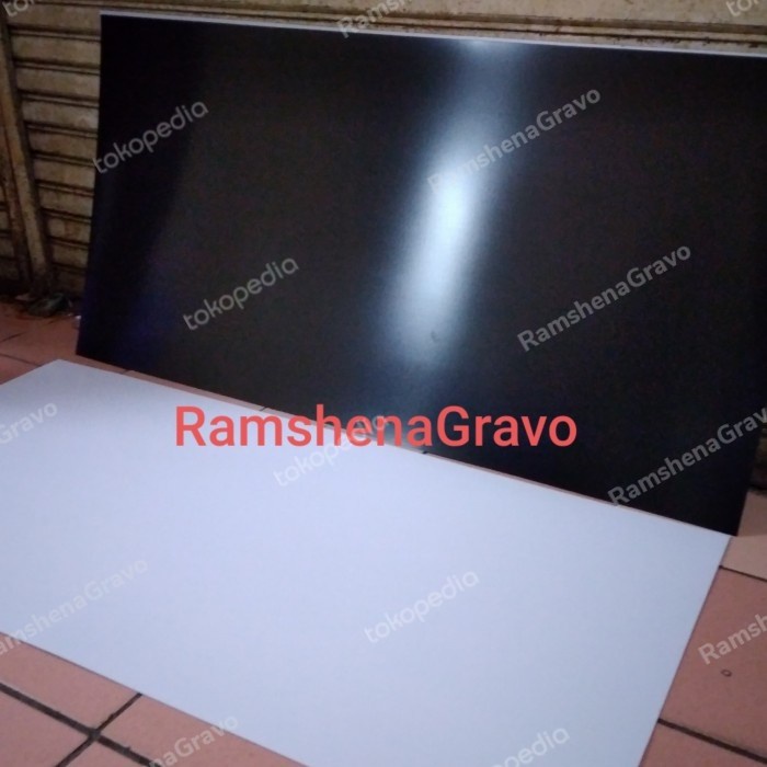 

Bagus Gravoply/Bahan Grafir/Bahan Name Tag/60X120Cm Tebal 1.5Mm/Hitam Hemat