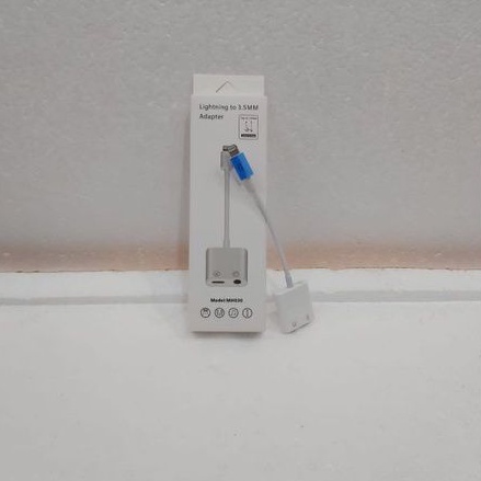 Sambungan Kabel Lightning to 3,5MM Adapter Model : MH030
