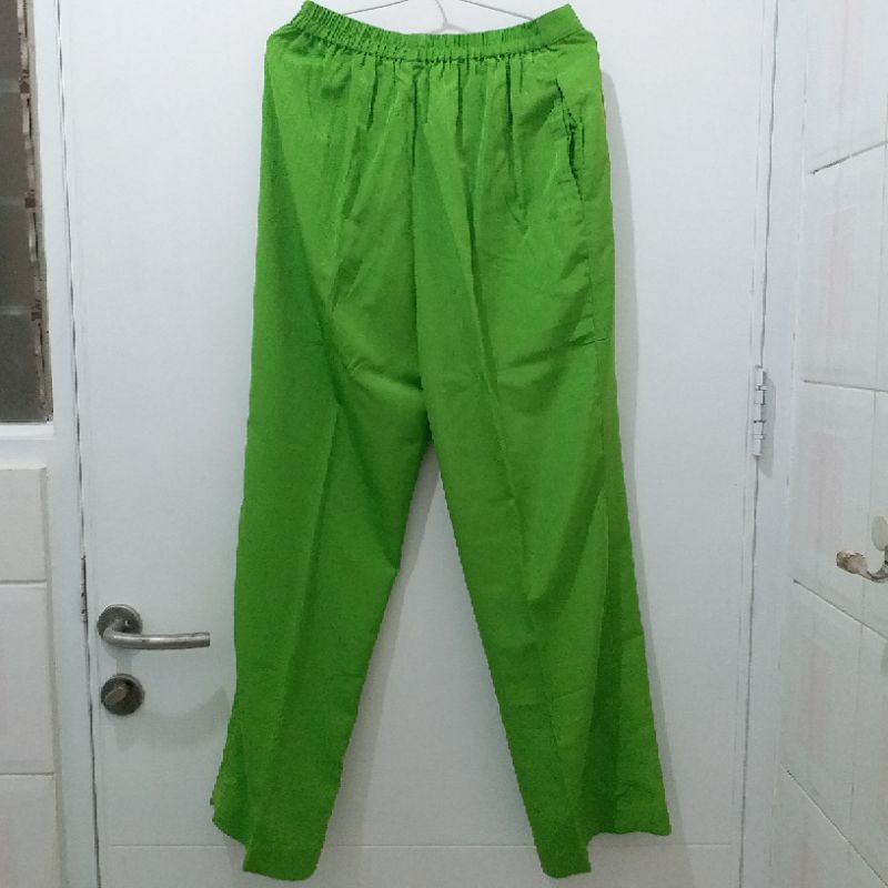 Baju Melayu Pria Hijau Muda (1 set) - preloved