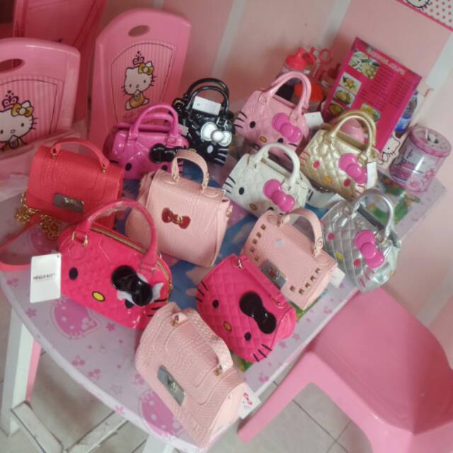 Tas hellokitty pukul rata